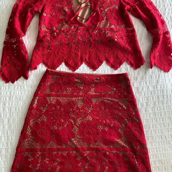 Red Lace 2 Piece Set For Love & Lemons Small - Picture 12 of 12